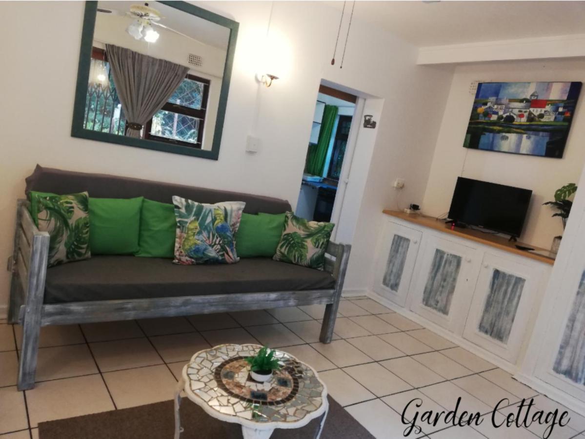 Beach Wood Cottages Shelly Beach Bagian luar foto