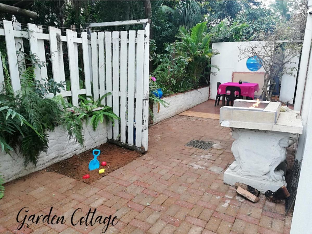 Beach Wood Cottages Shelly Beach Bagian luar foto
